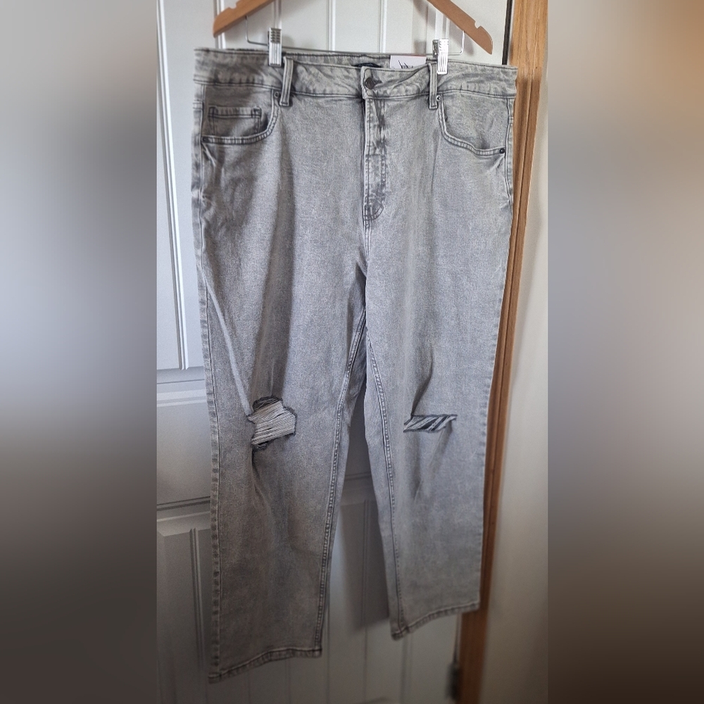 George Women’s Plus Size 18W Straight Leg Jeans Gray Distressed Ripped NWT
